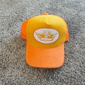 Boys lie trucker hat
